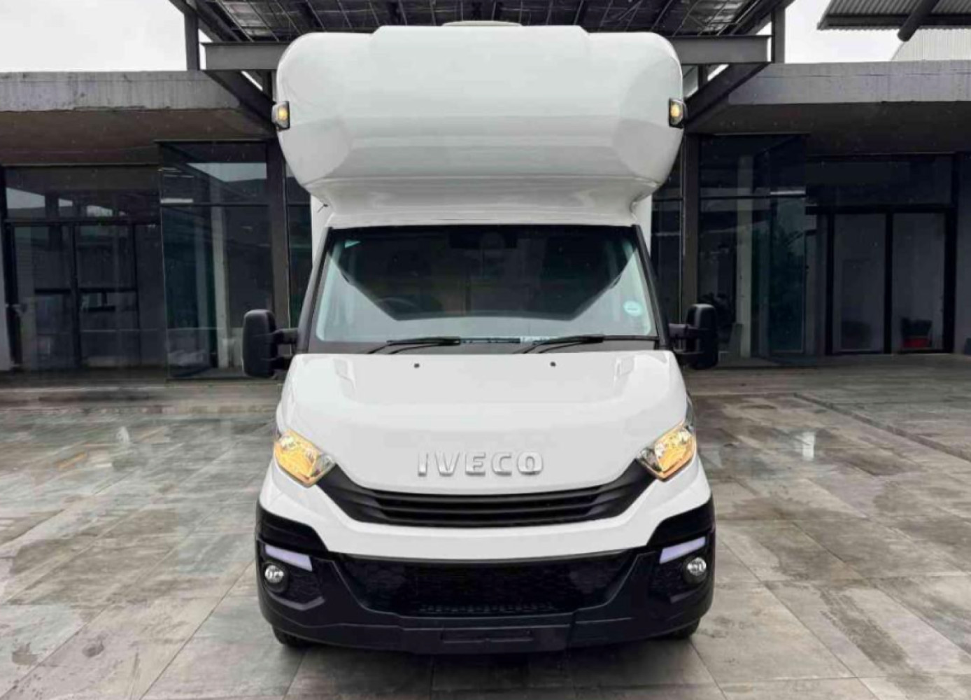 2020 Iveco DAILY photo 3